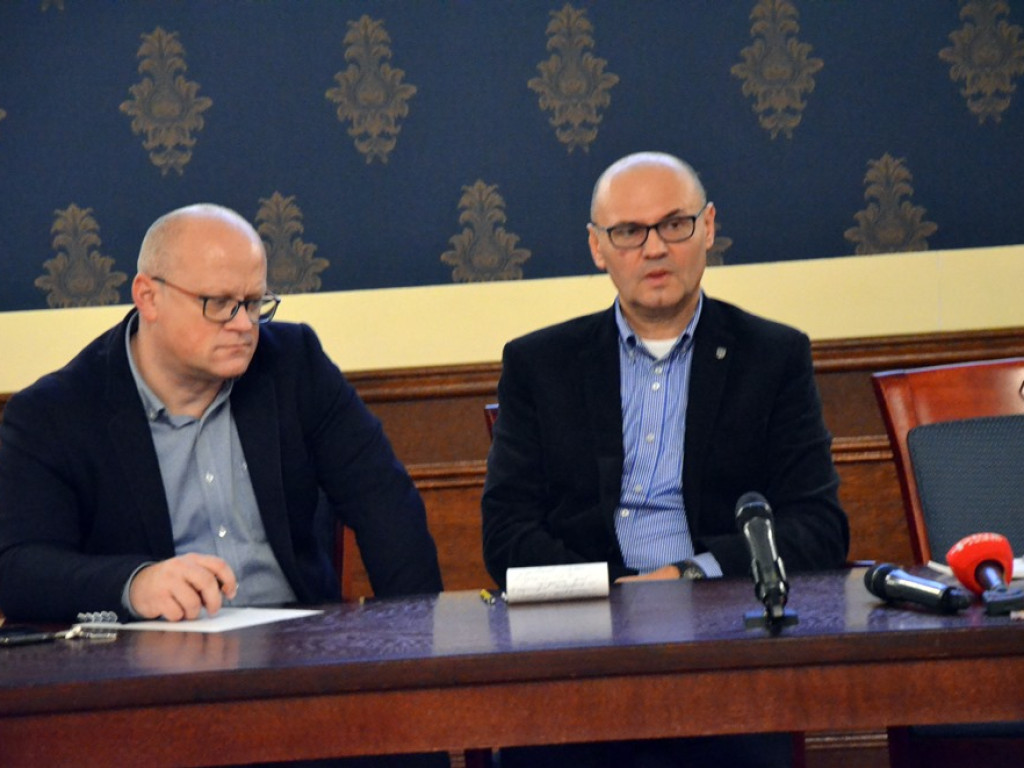 Prezydent spotkał się z mieszkańcami i... się zaczęło. Za mało parkingów, lustro nie w tym miejscu i wiele innych uwag
