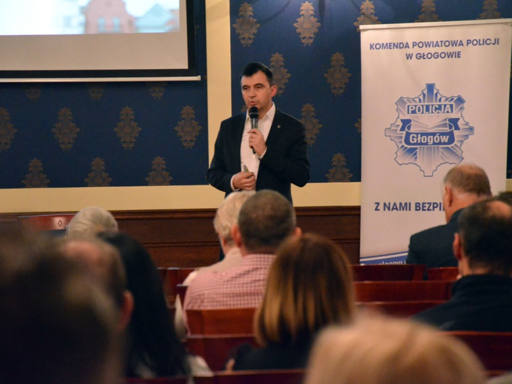 Prezydent spotkał się z mieszkańcami i... się zaczęło. Za mało parkingów, lustro nie w tym miejscu i wiele innych uwag