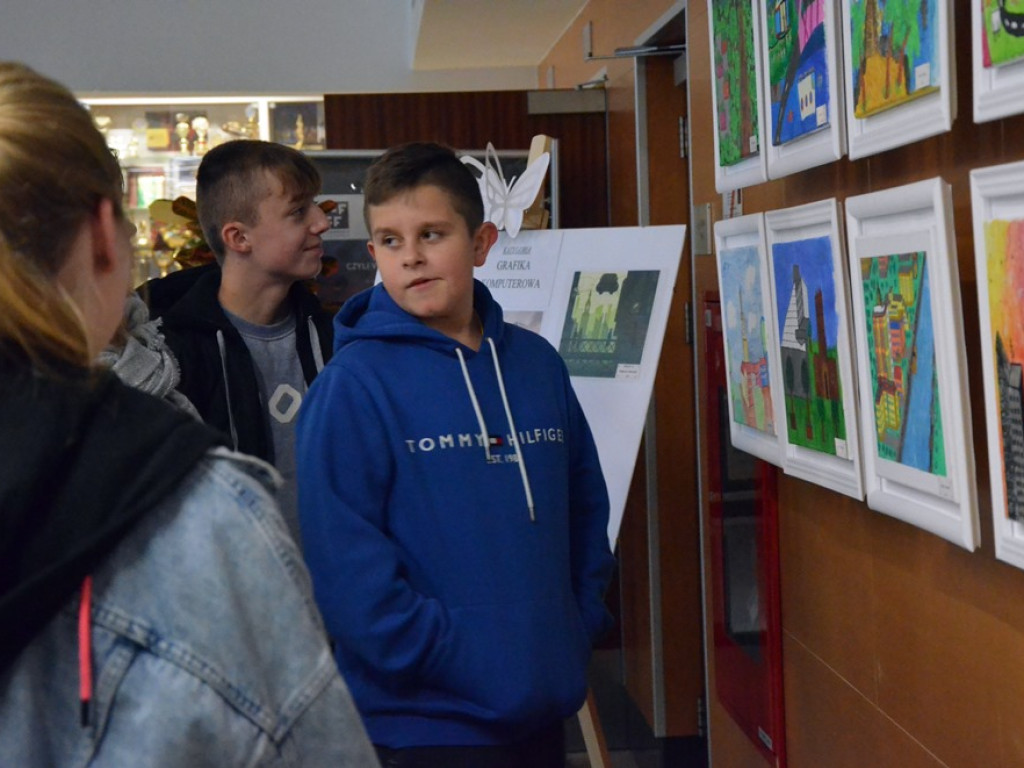 Głogów przyszłości? Uczniowie głogowskich szkół przedstawili miasto na swoich pracach