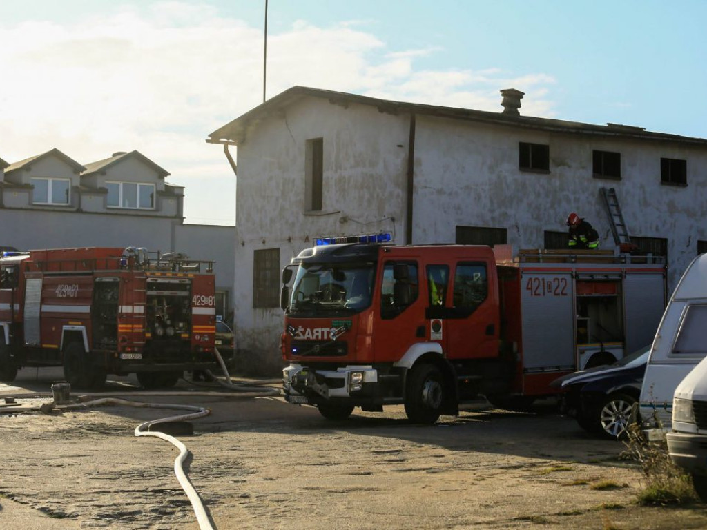 Pożar poddasza w Ruszowicach. Sześć zastępów w akcji