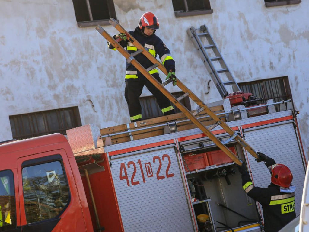 Pożar poddasza w Ruszowicach. Sześć zastępów w akcji