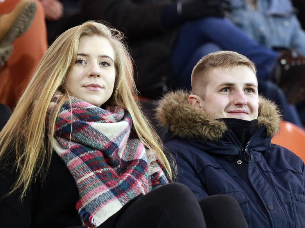 Na trybunach gorąco! Derby przyciągnęły na stadion sporo kibiców