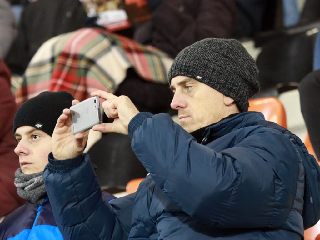 Na trybunach gorąco! Derby przyciągnęły na stadion sporo kibiców