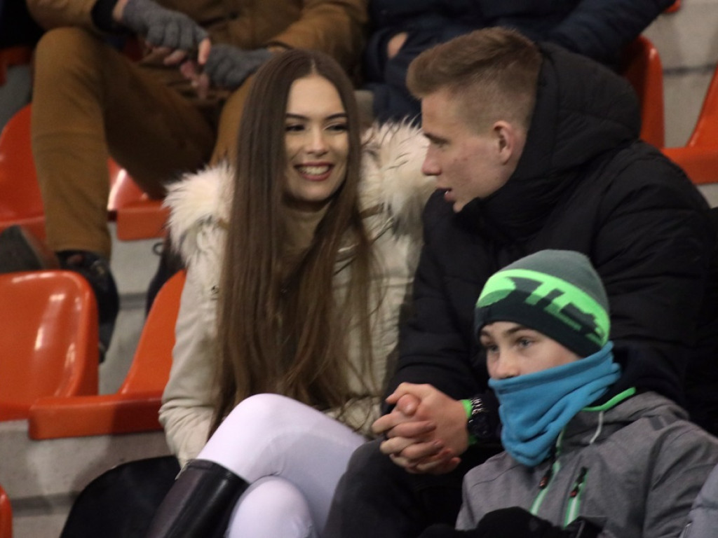 Na trybunach gorąco! Derby przyciągnęły na stadion sporo kibiców