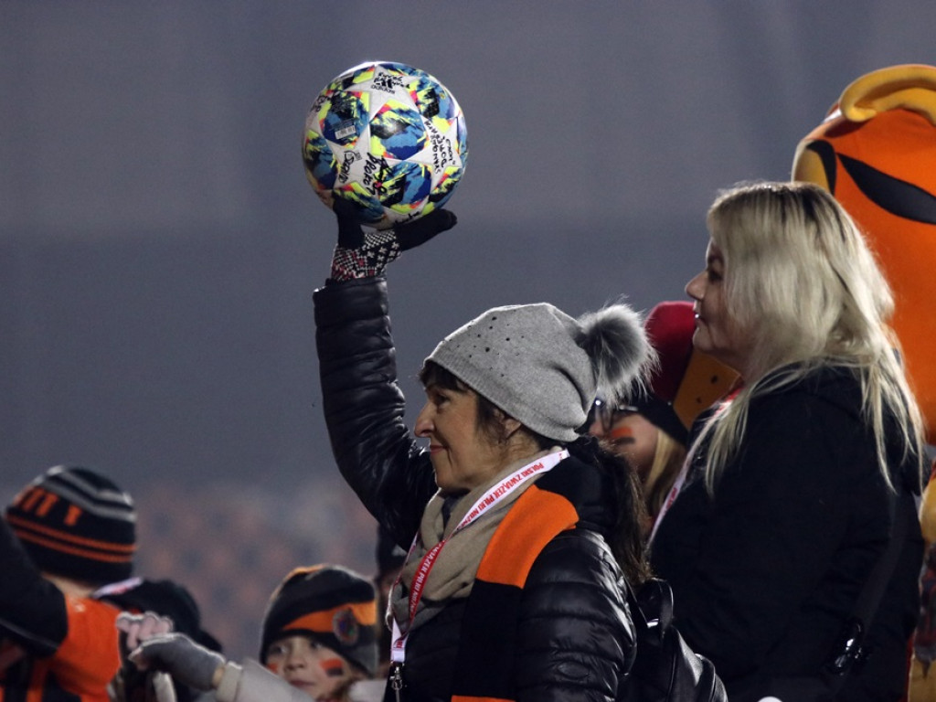 Na trybunach gorąco! Derby przyciągnęły na stadion sporo kibiców