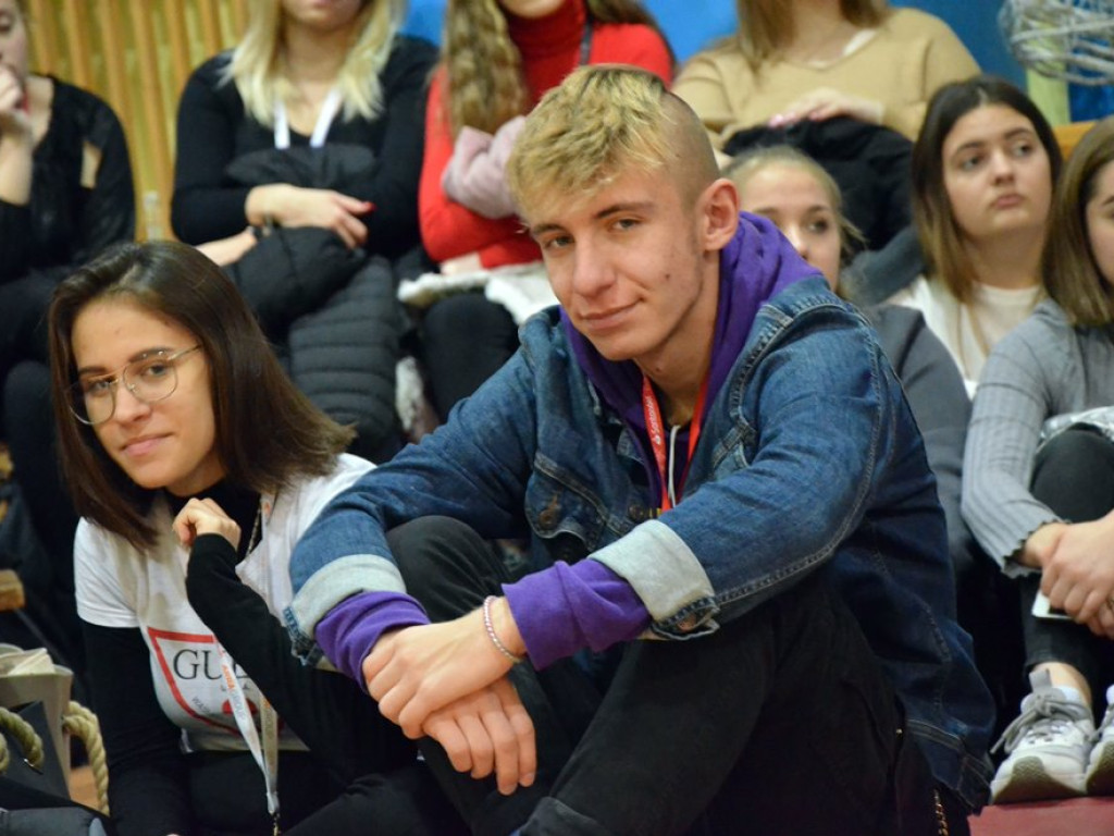 Cały ekonomik pomaga fundacji. Uczniowie zorganizowali charytatywny występ i kiermasz