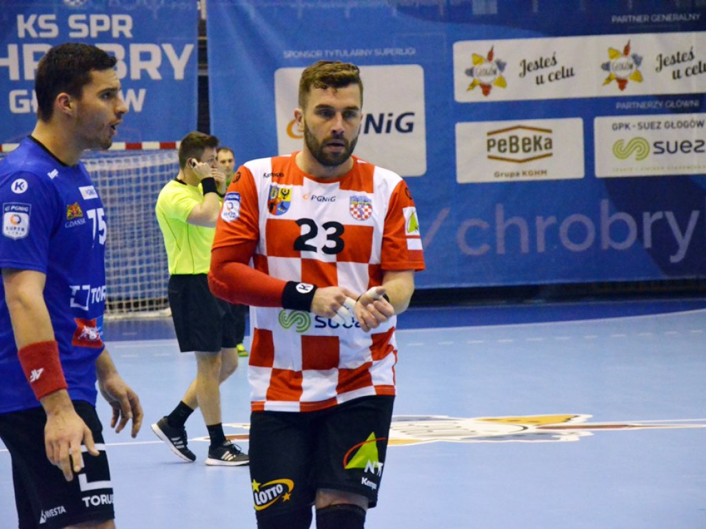 Czerwona kartka dla Babicza, bójka na parkiecie! Chrobry przegrywa w dramatycznych okolicznościach