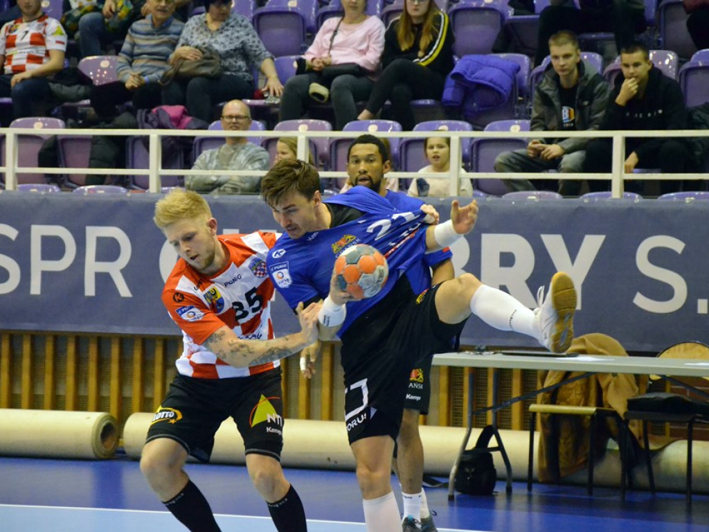 Czerwona kartka dla Babicza, bójka na parkiecie! Chrobry przegrywa w dramatycznych okolicznościach