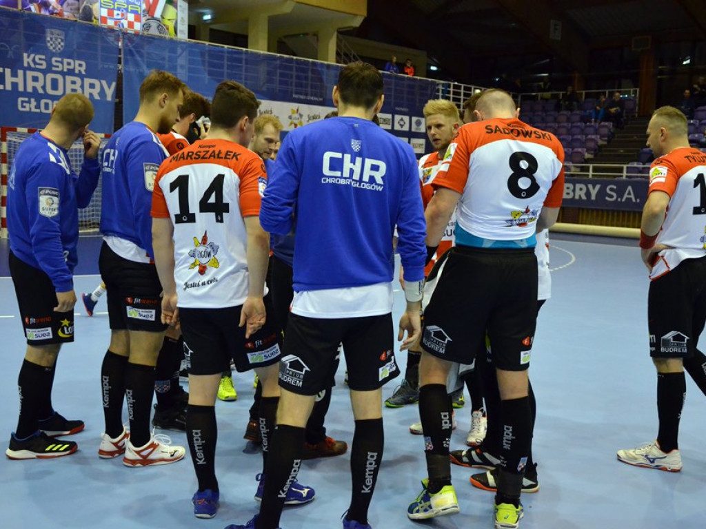 Czerwona kartka dla Babicza, bójka na parkiecie! Chrobry przegrywa w dramatycznych okolicznościach