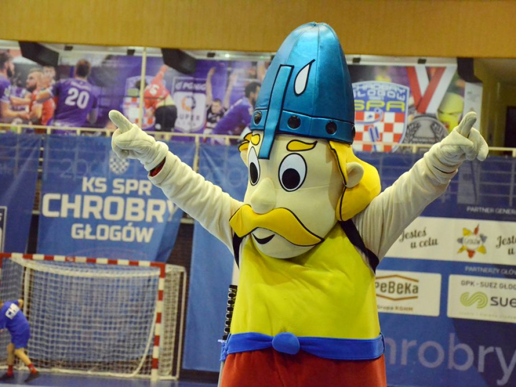 Czerwona kartka dla Babicza, bójka na parkiecie! Chrobry przegrywa w dramatycznych okolicznościach