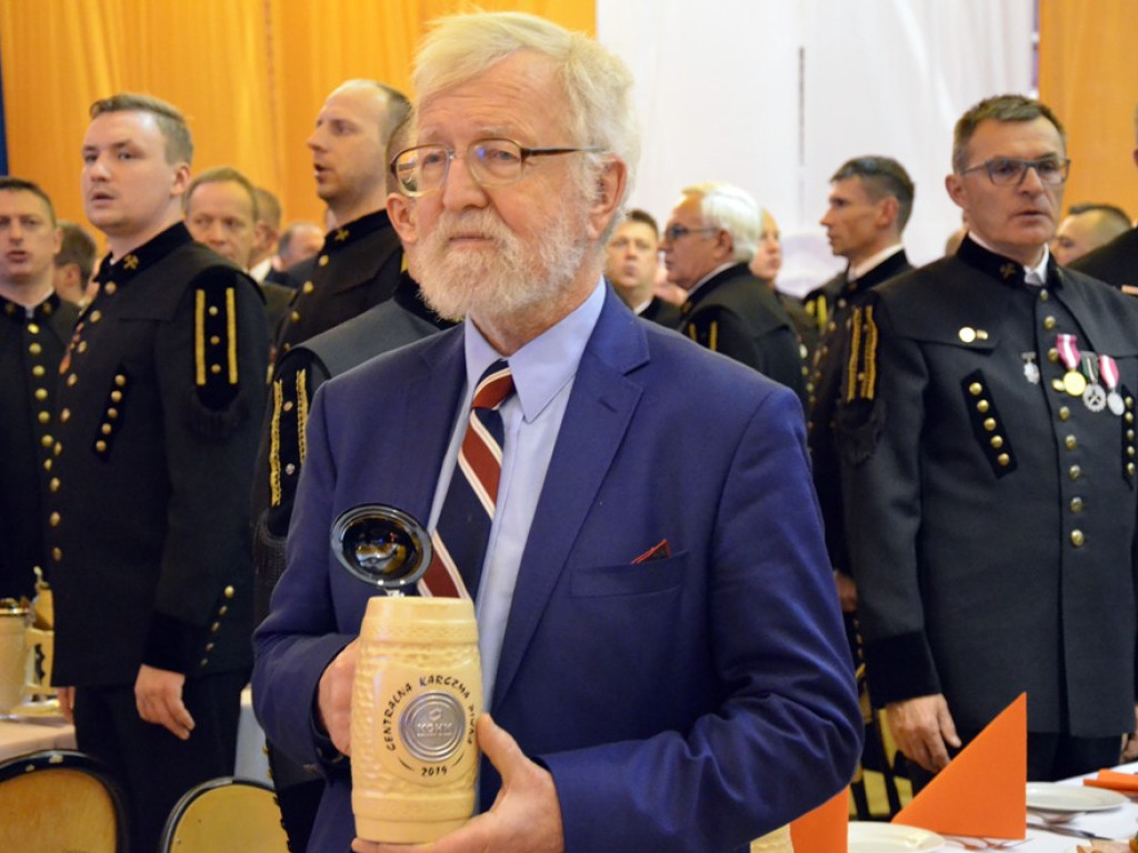 Niech żyje nam górniczy stan! Kufel w górę i za zdrowie górników