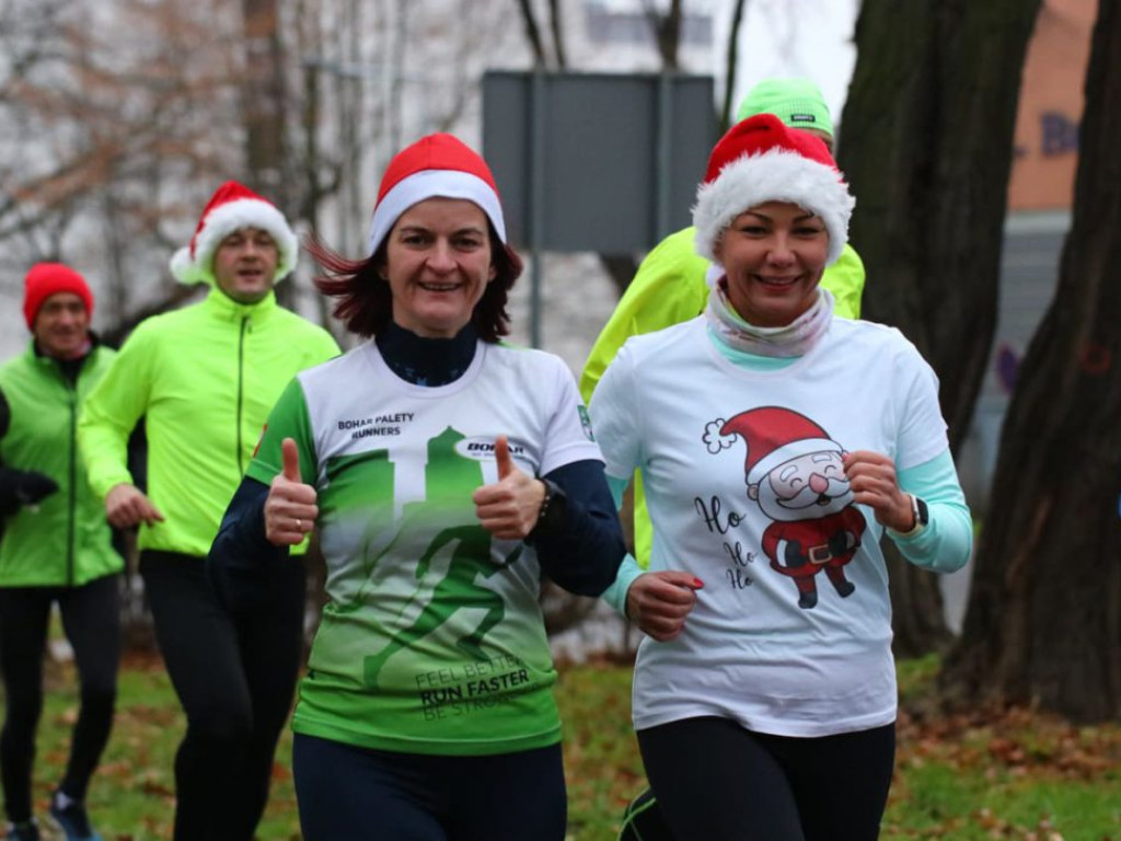 Mikołaje na start! Mikołajkowa edycja Parkrun Głogów za nami