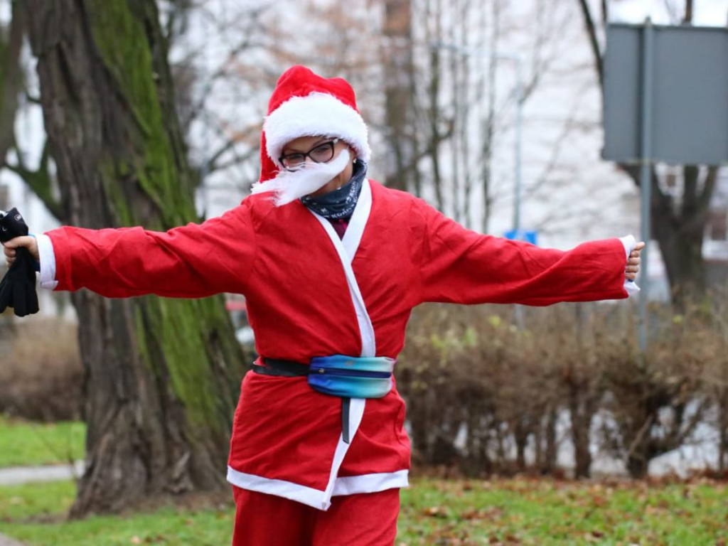 Mikołaje na start! Mikołajkowa edycja Parkrun Głogów za nami