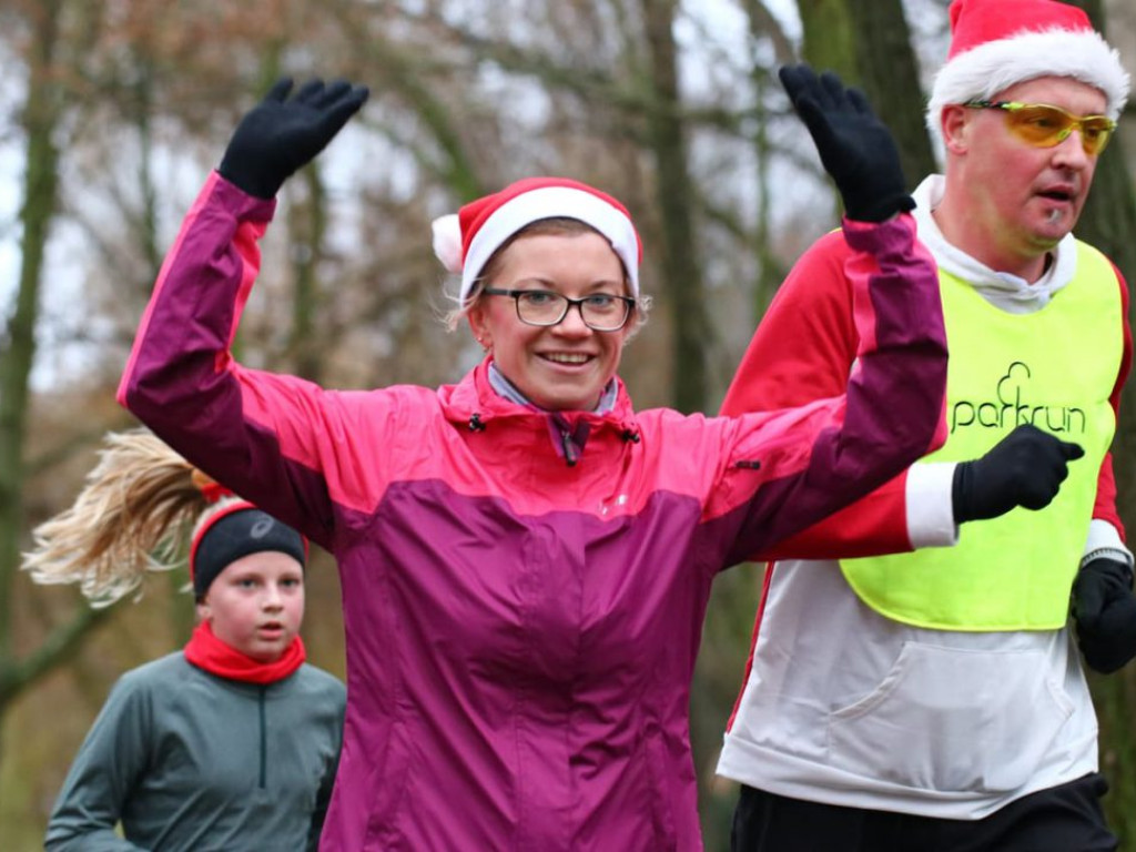 Mikołaje na start! Mikołajkowa edycja Parkrun Głogów za nami