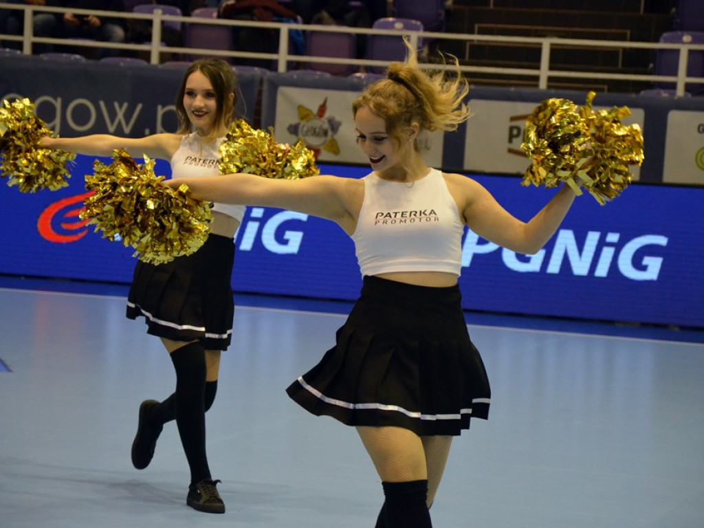 Chrobry przegrywa derby po karnych. Zagłębie odrodziło się po przerwie