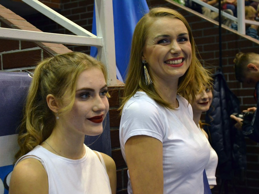 Chrobry przegrywa derby po karnych. Zagłębie odrodziło się po przerwie