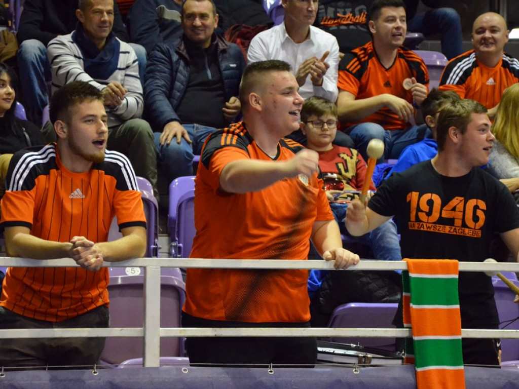 Chrobry przegrywa derby po karnych. Zagłębie odrodziło się po przerwie
