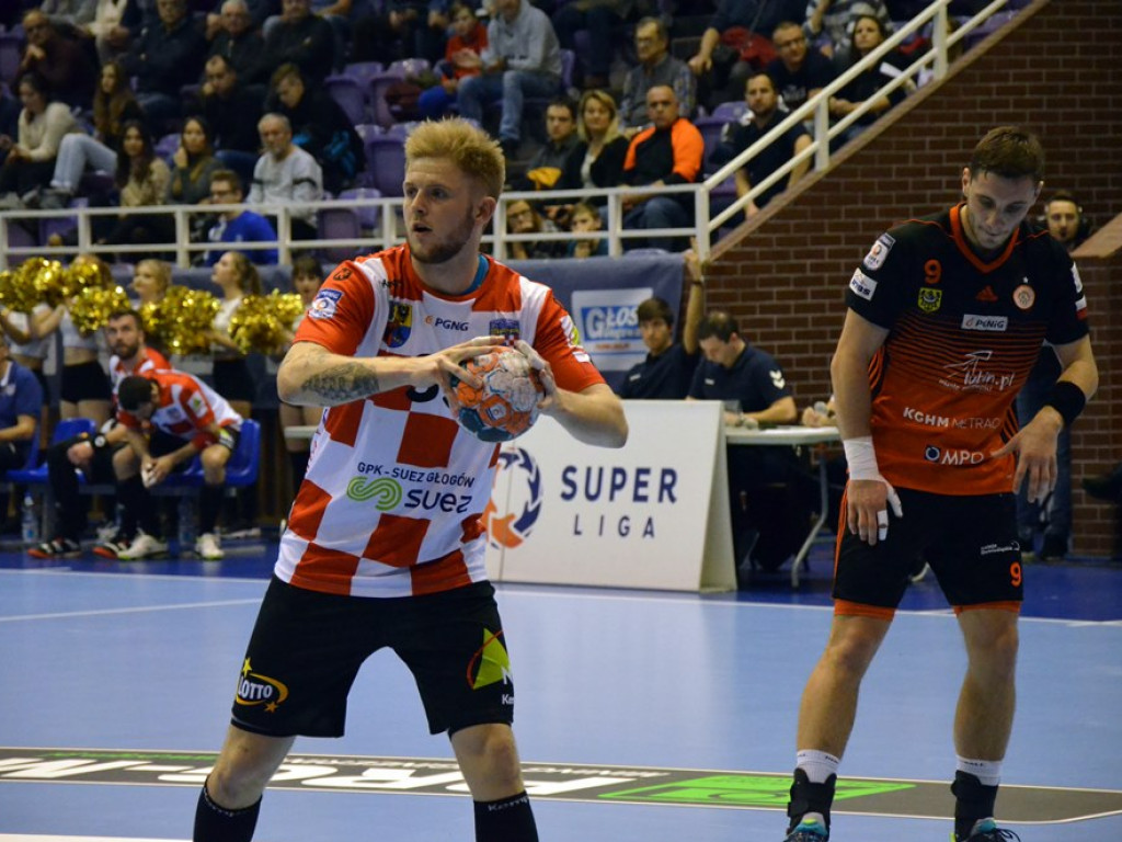 Chrobry przegrywa derby po karnych. Zagłębie odrodziło się po przerwie