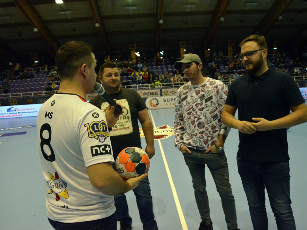 Chrobry przegrywa derby po karnych. Zagłębie odrodziło się po przerwie
