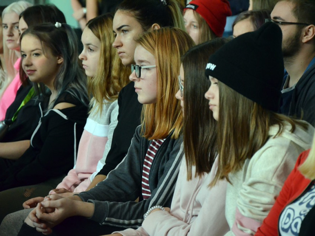 Królowe balu na konkursie fryzjerskim. Najlepsze z dziewczyn nagrodzone