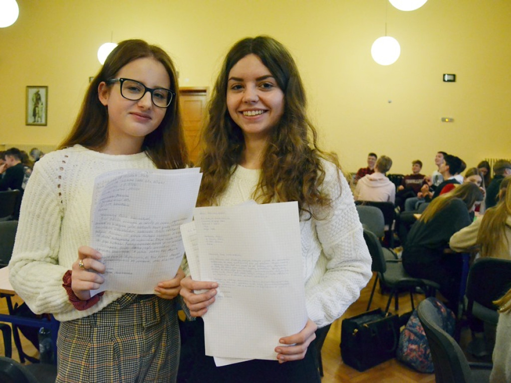 Maraton Pisania Listów Amnesty International w liceum. Uczniowie chętnie włączyli się do akcji