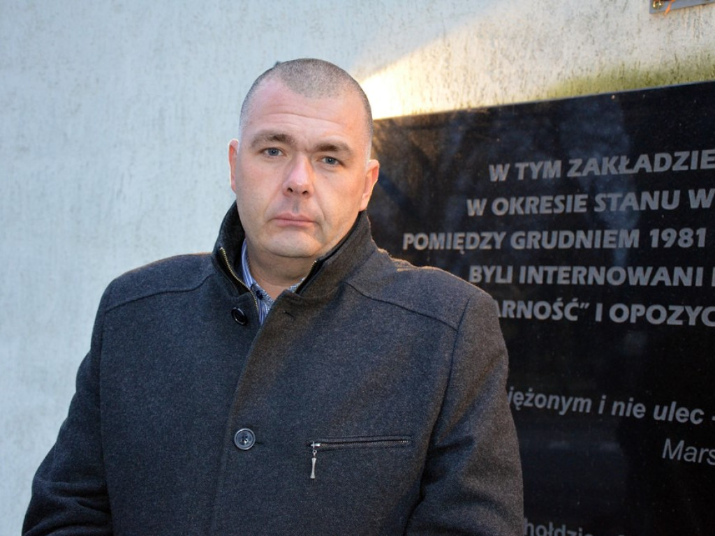 38. rocznica wprowadzenia stanu wojennego. Złożyli kwiaty pod pamiątkową tablicą