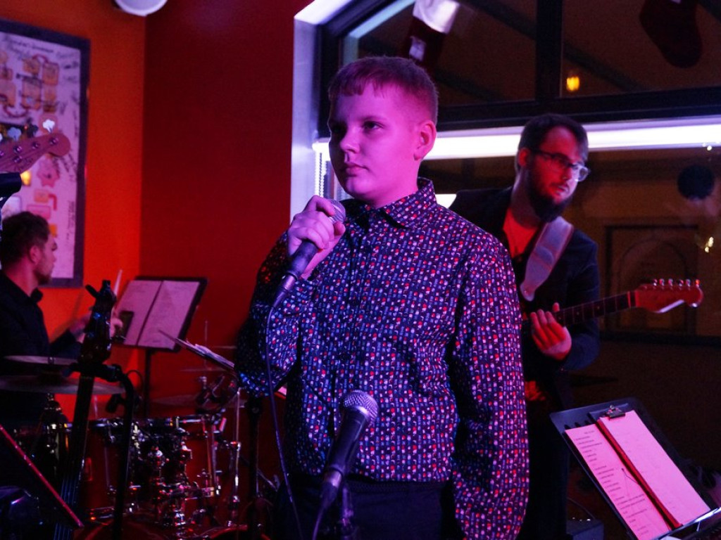 Bo Mikołaj jedzie tu już...świąteczny koncert we Fuego