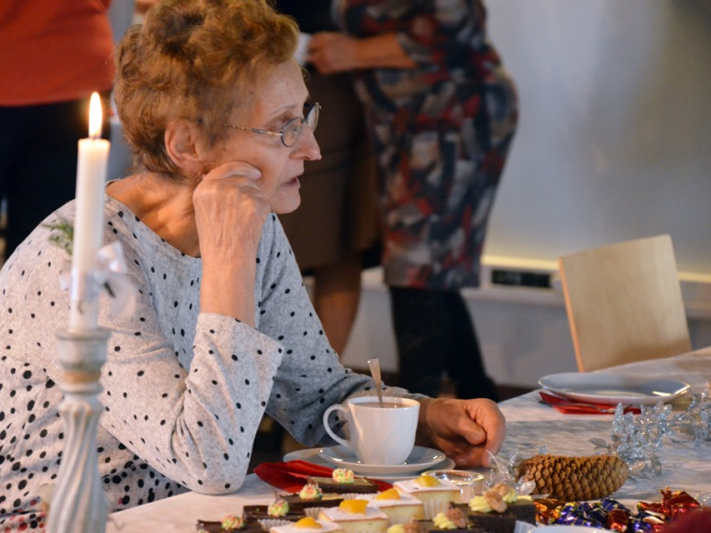 Życzyli sobie pogody ducha oraz zdrowia. Seniorzy spotkali się przy ciastku i kawie