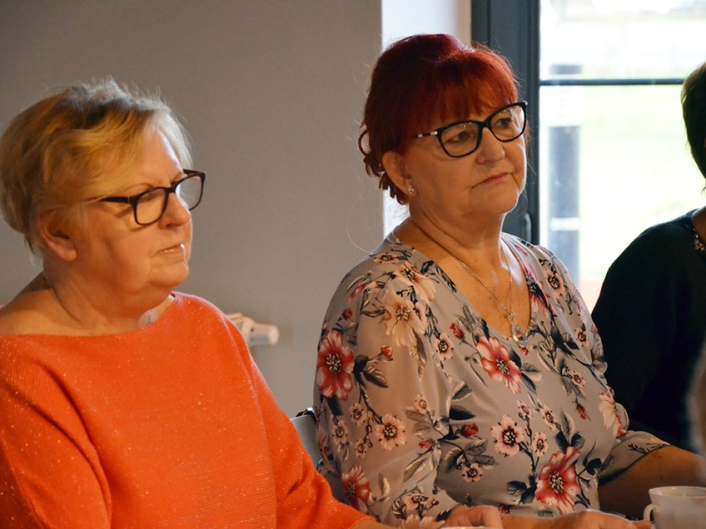 Życzyli sobie pogody ducha oraz zdrowia. Seniorzy spotkali się przy ciastku i kawie