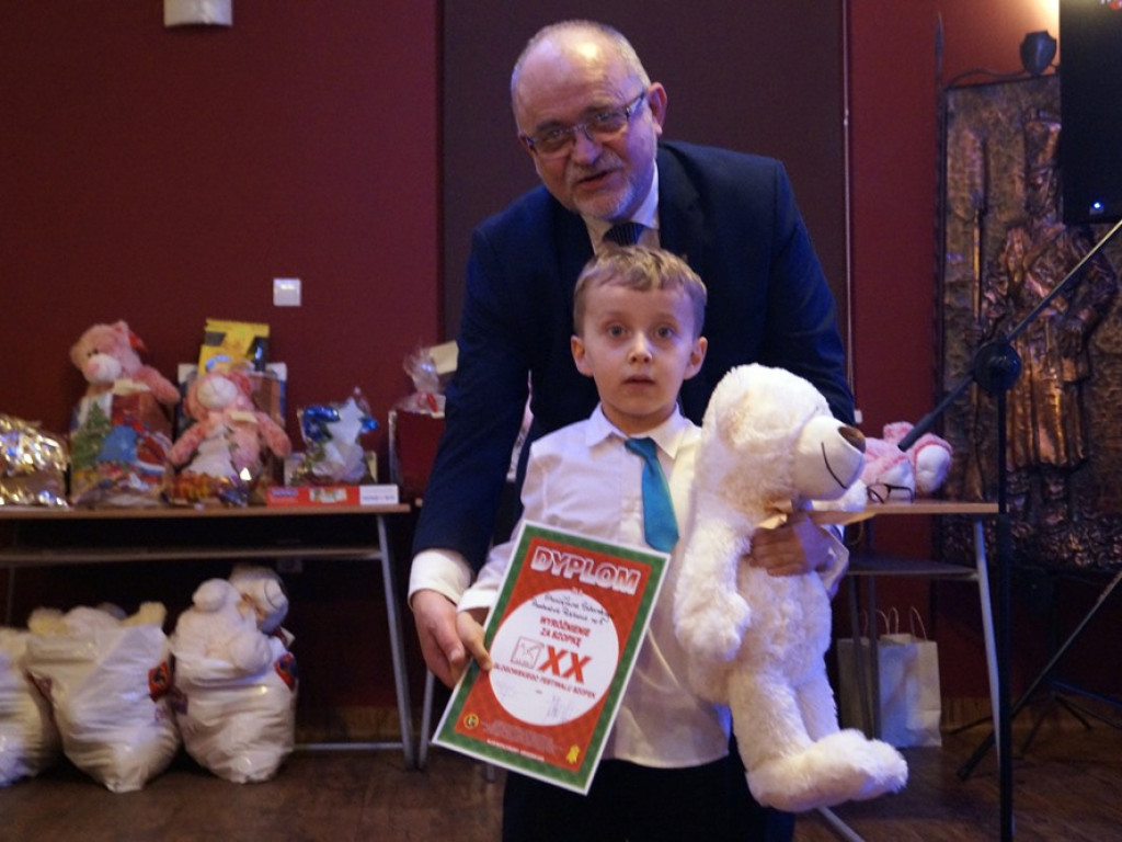 Wypiekli świąteczną szopkę w... piecu ceramicznym i wygrali konkurs!