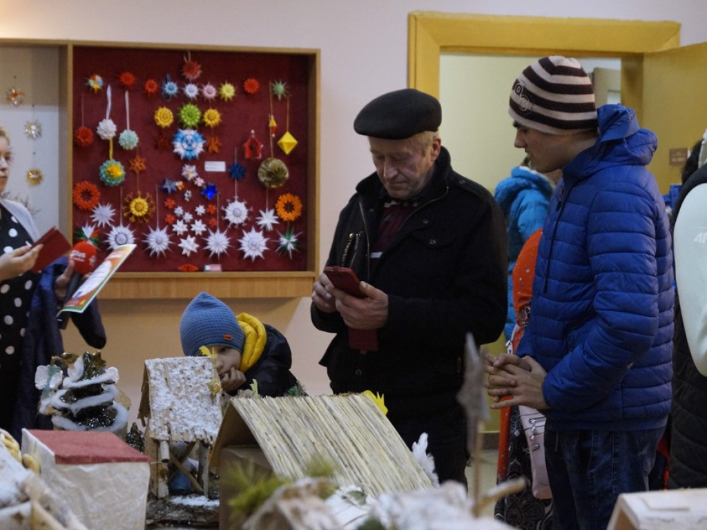 Wypiekli świąteczną szopkę w... piecu ceramicznym i wygrali konkurs!