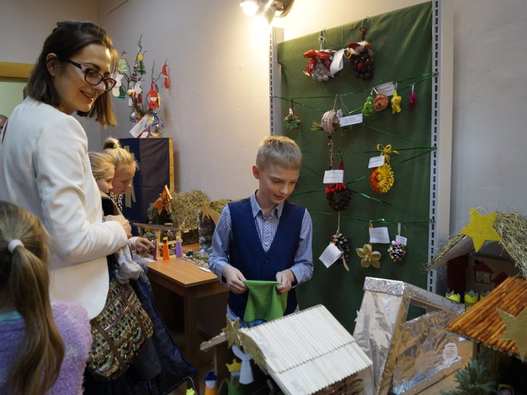 Wypiekli świąteczną szopkę w... piecu ceramicznym i wygrali konkurs!