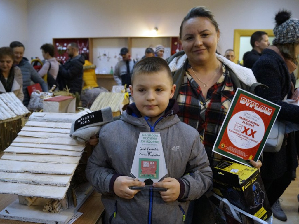 Wypiekli świąteczną szopkę w... piecu ceramicznym i wygrali konkurs!