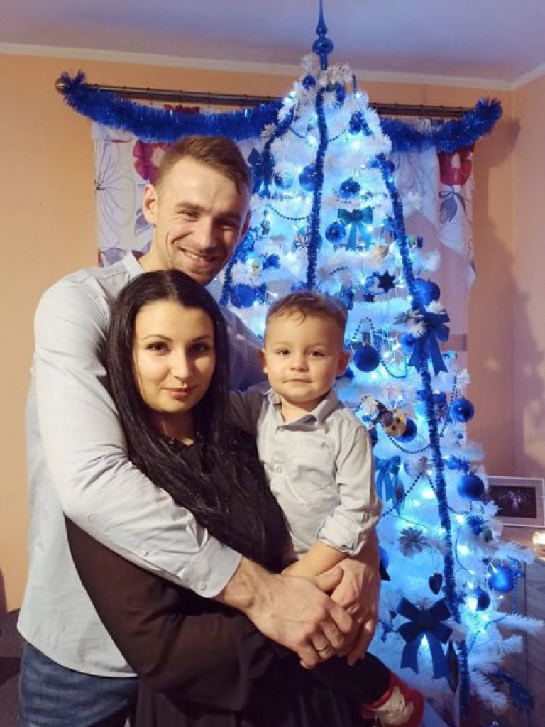Świąteczne zdjęcia siatkarzy Chrobrego. Rodzinne, miłosne i z prezentami!