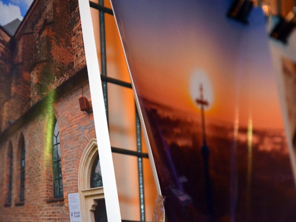 Kolegiata na zdjęciach i w kalendarzu. Rozstrzygnięto konkurs fotograficzny