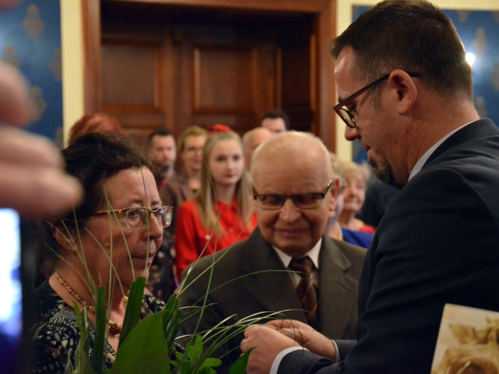 50 lat w miłości i wierności. Złote Gody w miejskim ratuszu
