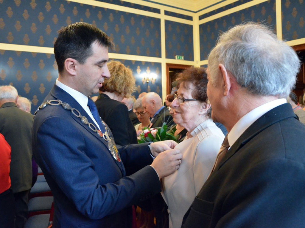 50 lat w miłości i wierności. Złote Gody w miejskim ratuszu
