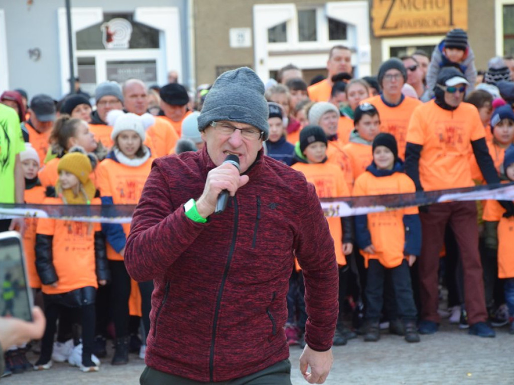 Pobiegło ponad tysiąc osób. Zabrakło koszulek! Witaliśmy nowy rok na sportowo