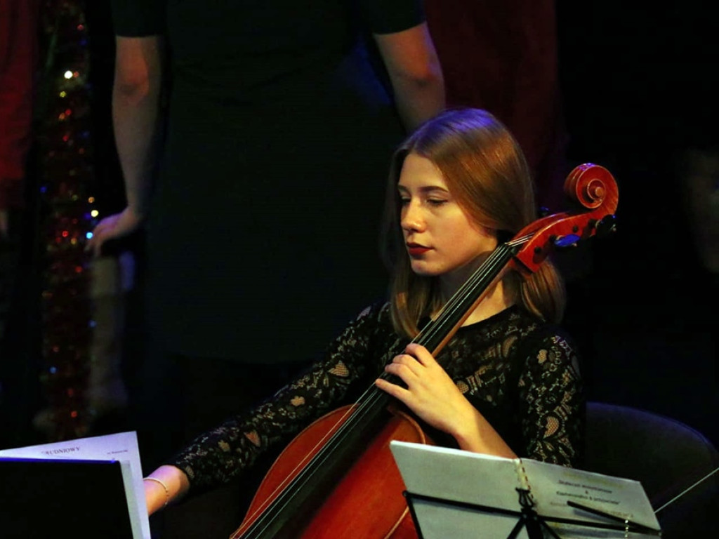 Koncert kolęd Klemensiątek i charytatywna zbiórka na kosztowną operację Honoraty