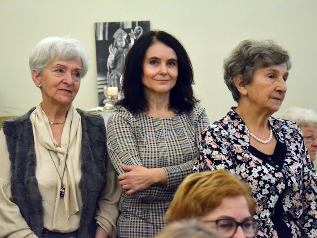 Seniorzy podzielili się opłatkiem z biskupem Stefanem Regmuntem