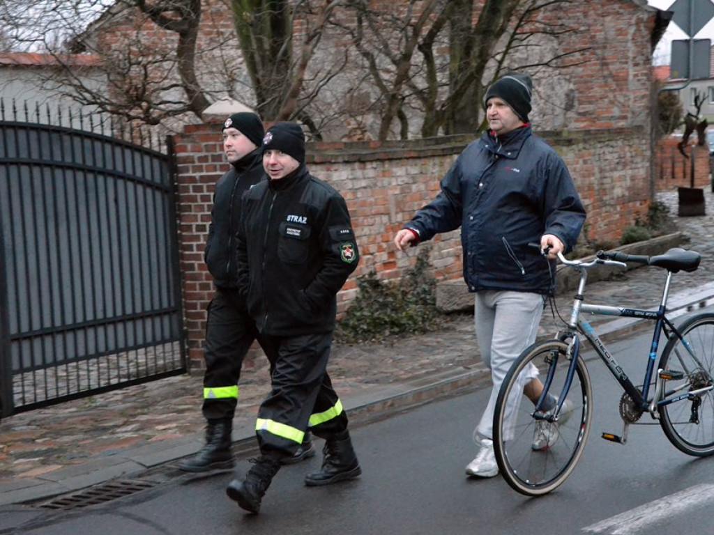 W modlitwie za górników idą do Grodowca. Blisko sto osób bierze udział w pielgrzymce