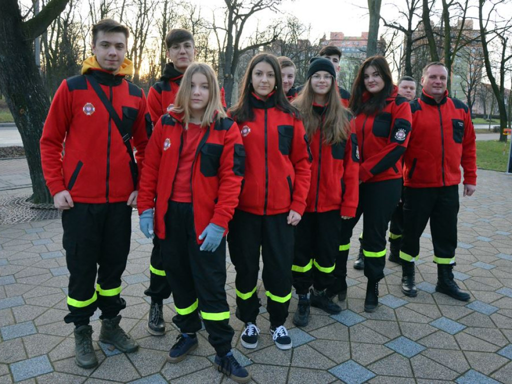 Pomaganie jest fajne! 10-letni Mateusz jako jeden z pierwszych wyruszył z puszką WOŚP
