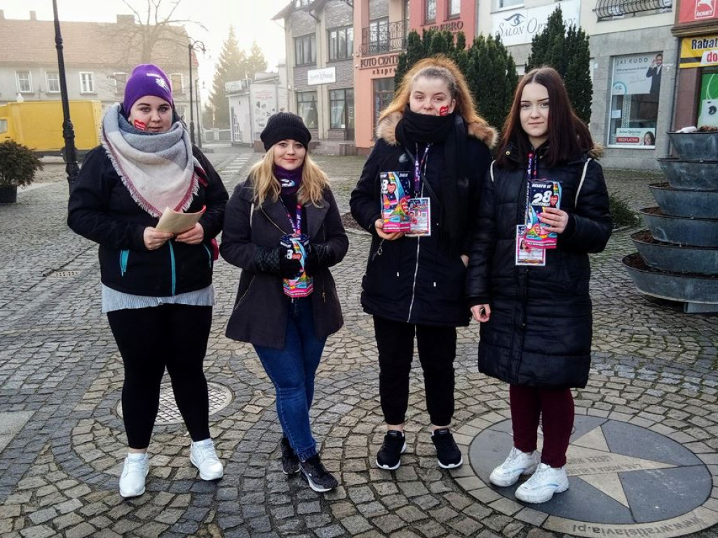 WOŚP gra w Sławie. Z puszkami wyszło 65 wolontariuszy