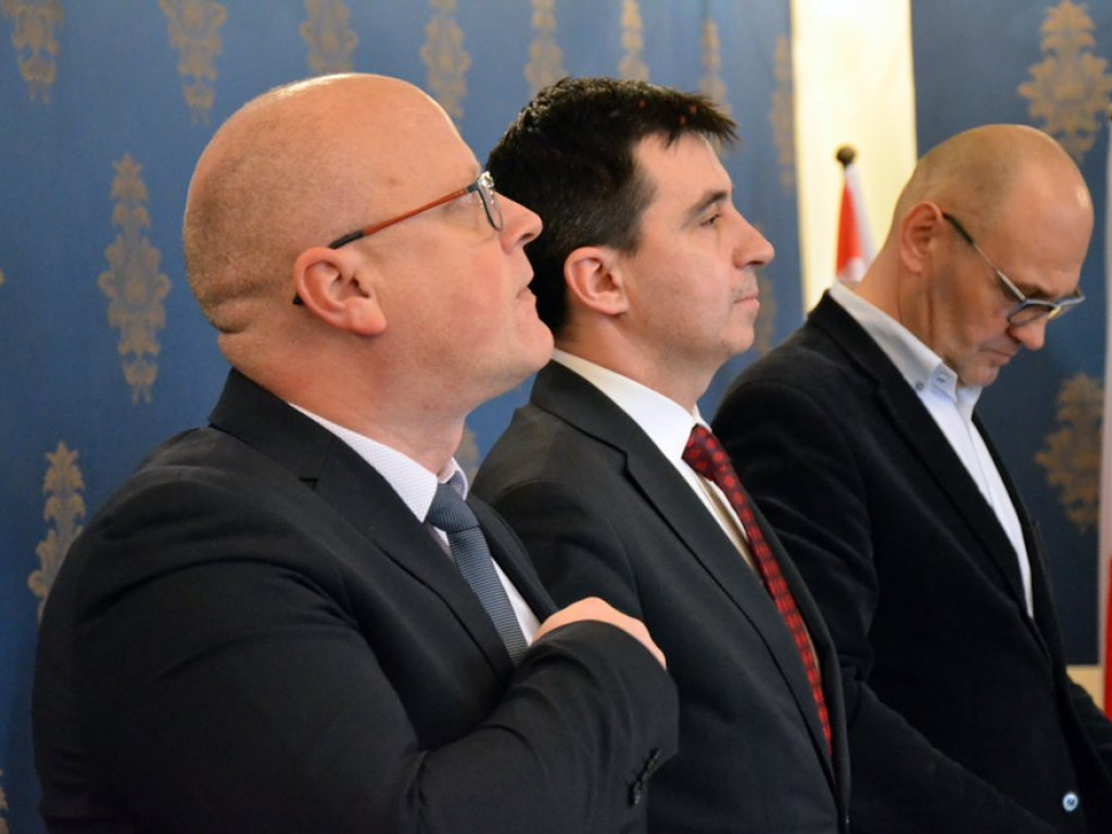 Kłótnia na sesji o umorzenie  przez prokuratora śledztwa w sprawie Zielonego Przedszkola