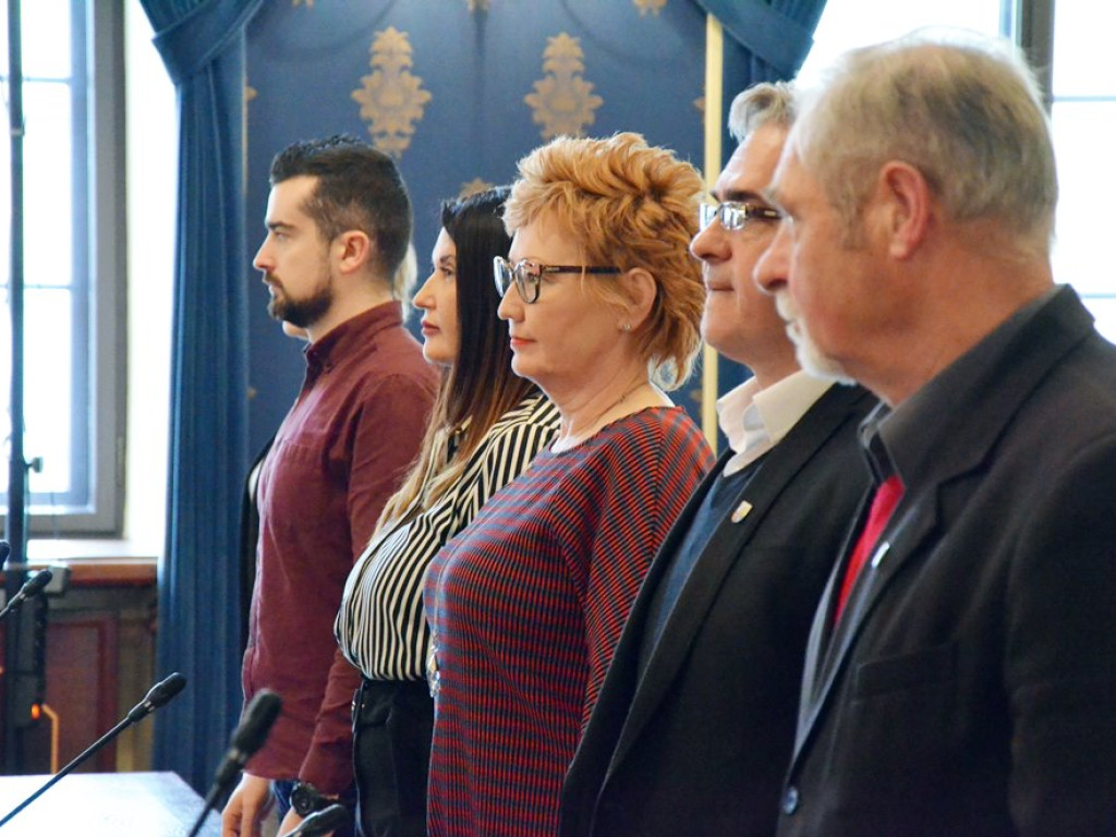 Kłótnia na sesji o umorzenie  przez prokuratora śledztwa w sprawie Zielonego Przedszkola