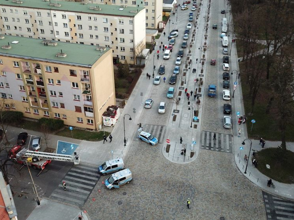 Wielki wybuch gazu w bloku na al. Wolności w Głogowie. To cud, że nikt nie zginął. W mieszkaniu były małe dzieci