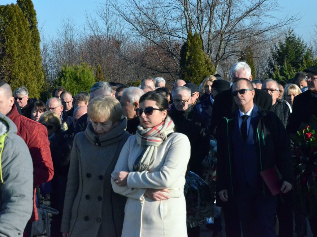 Ostatnie pożegnanie śp. Bronisława Malego. Wybitnego zawodnika, trenera i społecznika