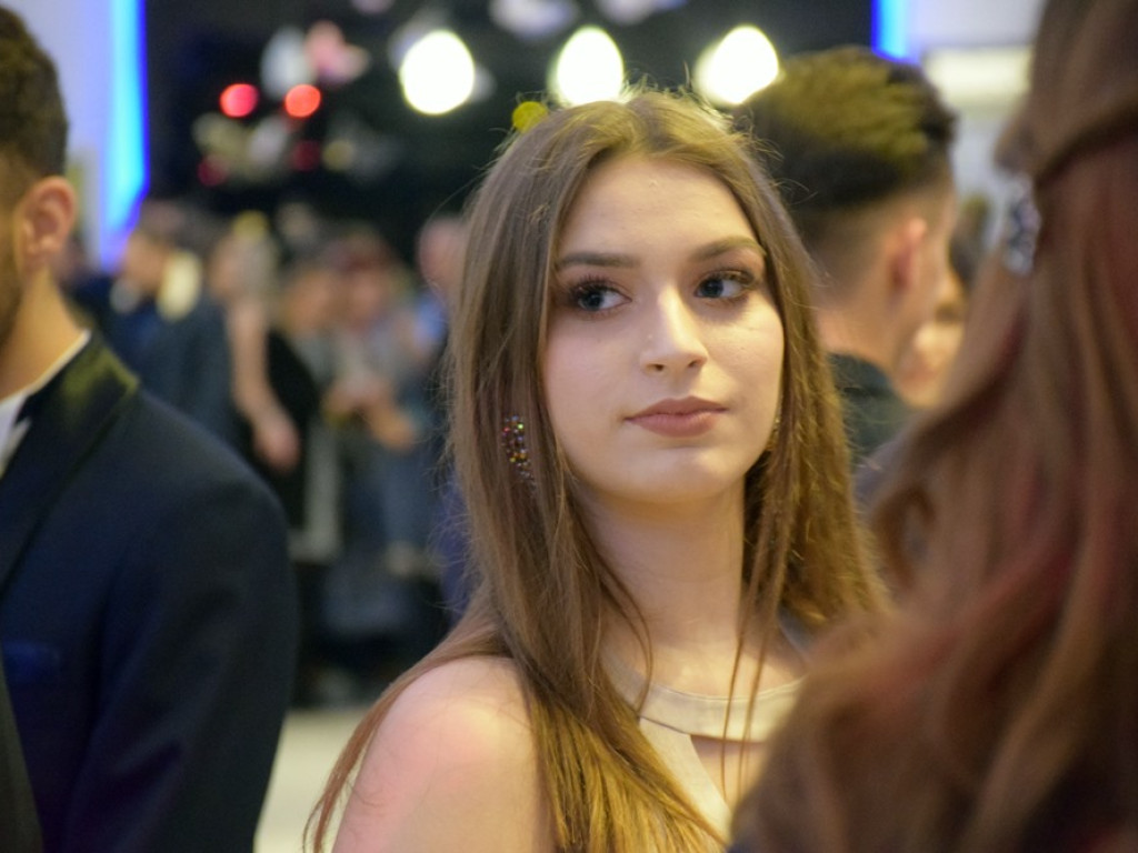 Zespół Szkół Politechnicznych w Głogowie rozpoczął wielki studniówkowy bal w Rodosie!