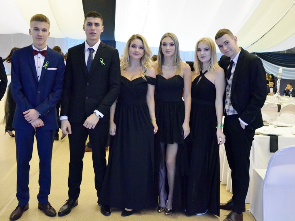 Najważniejszy bal, czyli studniówka w I Liceum Ogólnokształcącym w Głogowie