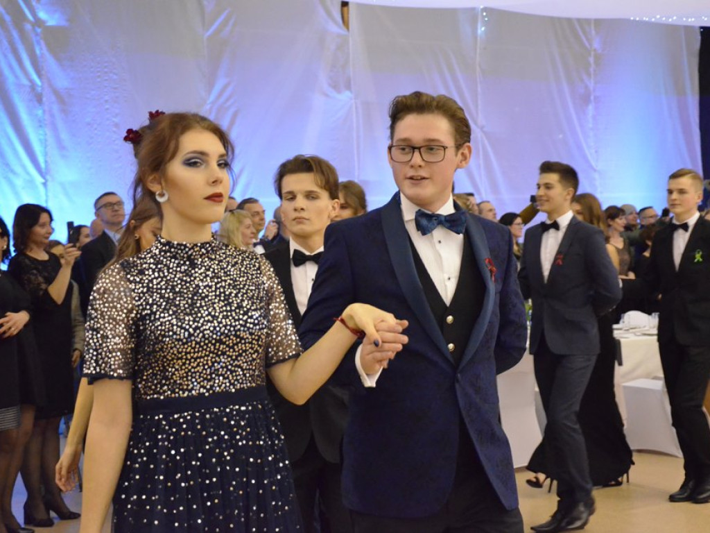 Najważniejszy bal, czyli studniówka w I Liceum Ogólnokształcącym w Głogowie